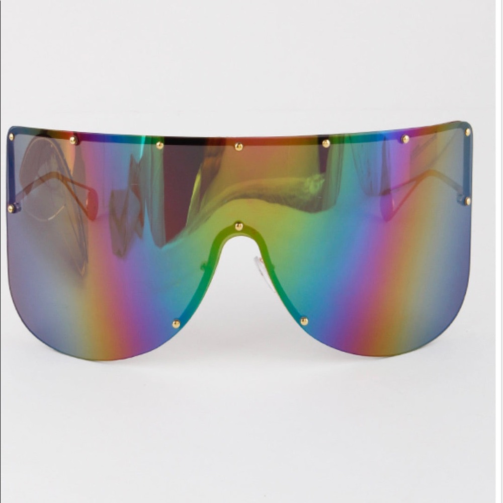 FULL FRAME SHADES